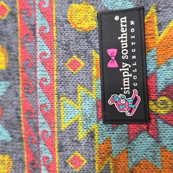 Simply Southern Multicolor Patterned Sweatshirt SzL Like New 100% Poliester - Picture 3 of 10